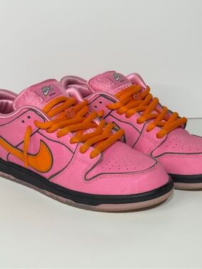 Nike SB Powerpuff Girls Blossom SB
Dunks Pink Orange Size 9 Excellent Condition